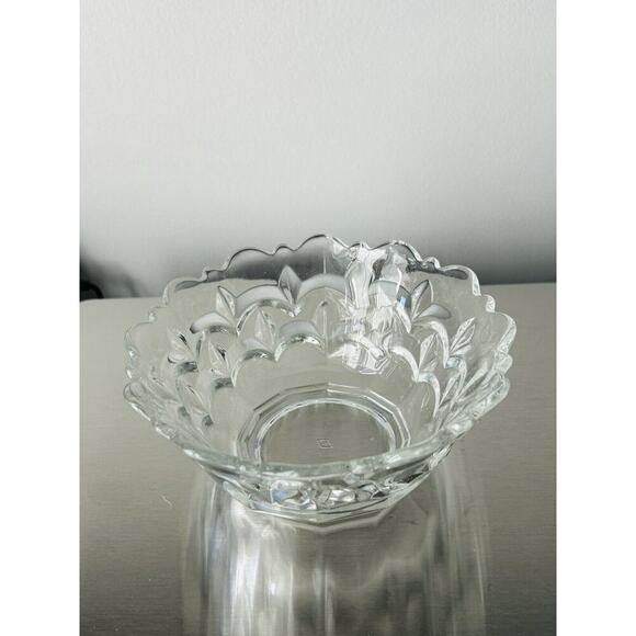 Vintage Heisey 6 1/4” Nappy Bowl Impressed Diamond H Scallops Clear Glass Dish - Picture 6 of 14